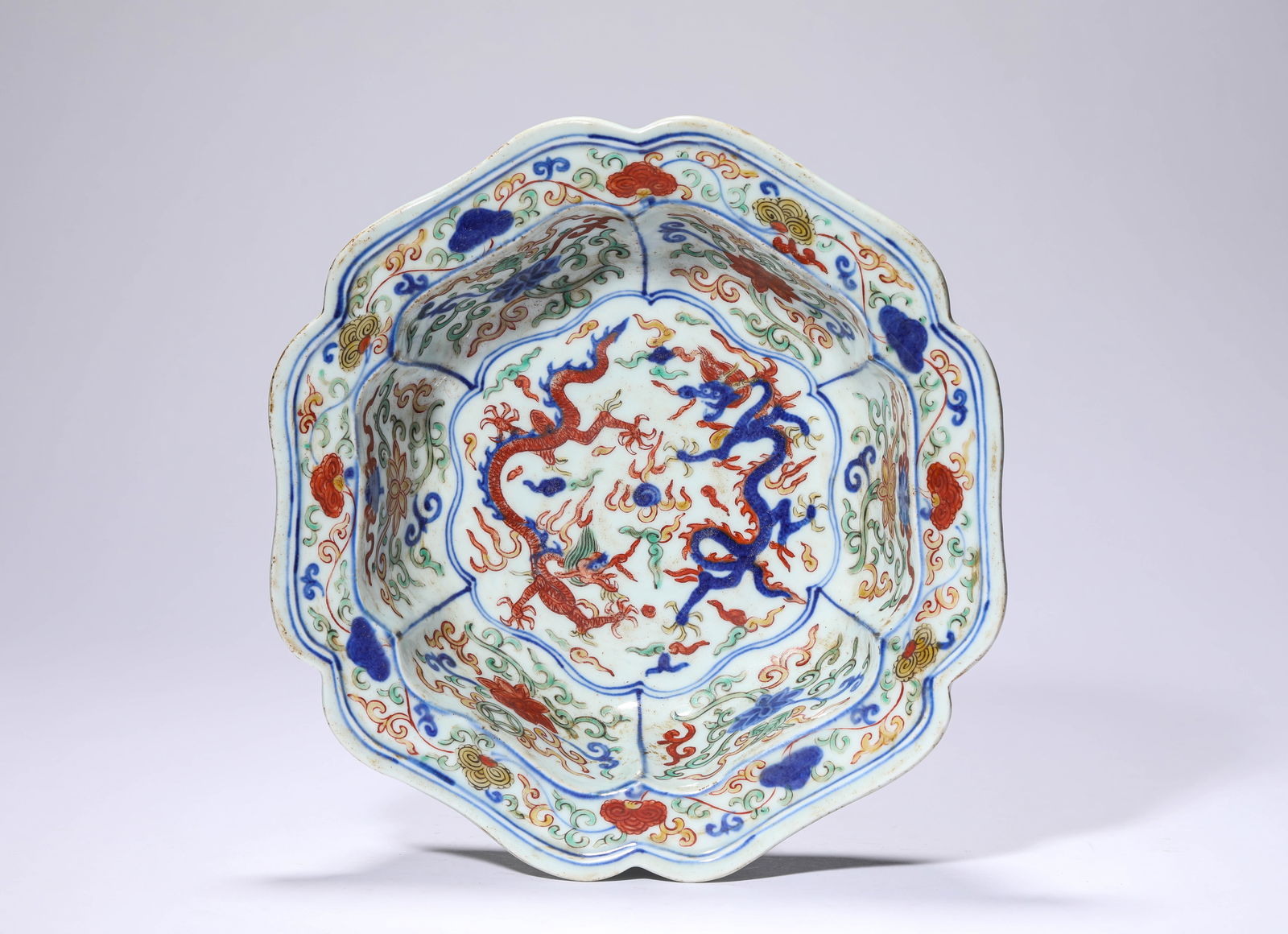 A Wucai Dragon Foliate-Rimmed Dish (1 of 9)