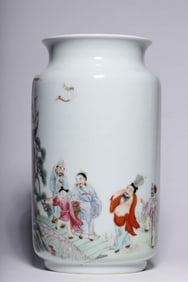 A FAMILLE ROSE 'EIGHT IMMORTALS' LANTERN-SHAPED VASE
