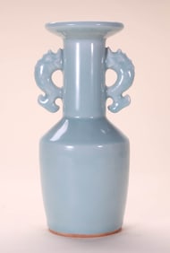 A SONG LONGQUAN CELADON DOUBLE-HANDLED VASE