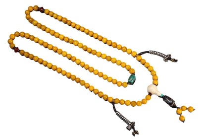A TIBETAN AMBER PRAYER BEADS