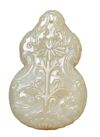 A JADE GOURD-SHAPED PLAQUE