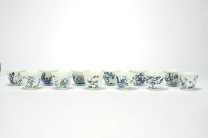 A WUCAI 'FLOWERS MOUTH' CUP