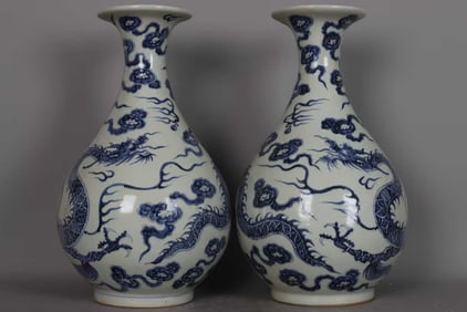 A PAIR OF BLUE AND WHITE 'CLOUD DRAGON AND INTERLOCKING FLOWERS' YUHUCHUNPING