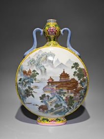 A YELLOW-GROUND ENAMEL MEDALLION 'INTERLOCKING LOTUS AND LANDSCAPE' MOONFLASK