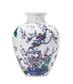 A DOUCAI 'FLORAL' JAR