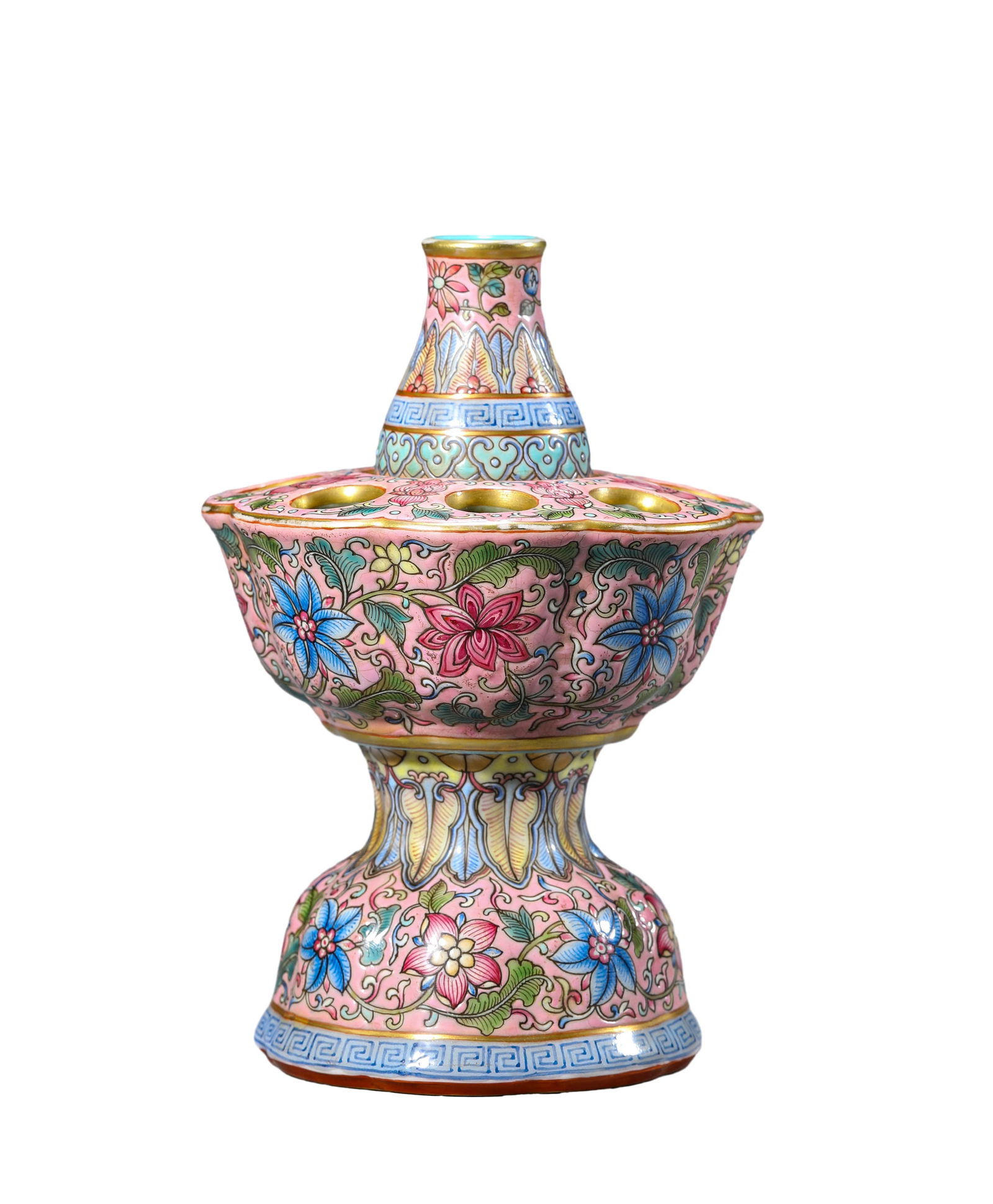 A FAMILLE ROSE GILT-DECORATED 'INTERLOCKING FLORAL' CENSER: A FAMILLE ROSE GILT-DECORATED 'INTERLOCKING FLORAL' CENSER Dimensions: Width: 10.5 cm (4.1 in) × Height: 15.6 cm (6.1 in). All measurements are approximate. Azaya Art Gallery is delighted to showcase