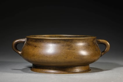 A BRONZE 'YUGUI' CENSER