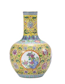 A YELLOW-GROUND FAMILLE ROSE 'FLORAL' GLOBULAR VASE