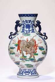 A BLUE AND WHITE WITH WUCAI 'AUSPICIOUS BEAST' MOONFLASK