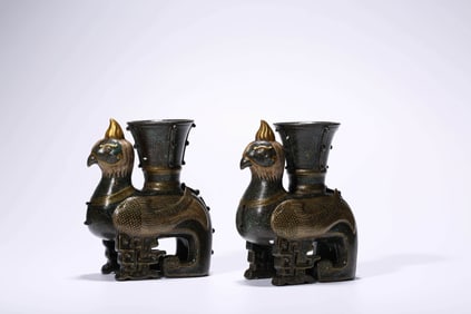 A PAIR OF BRONZE-GLAZED BIRD INCENSE HOLDERS