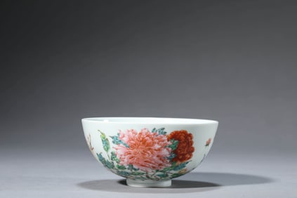 A FAMILLE ROSE 'FLORAL' BOWL