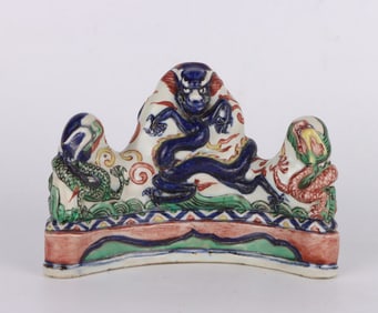 A WUCAI 'DRAGONS' BRUSH REST