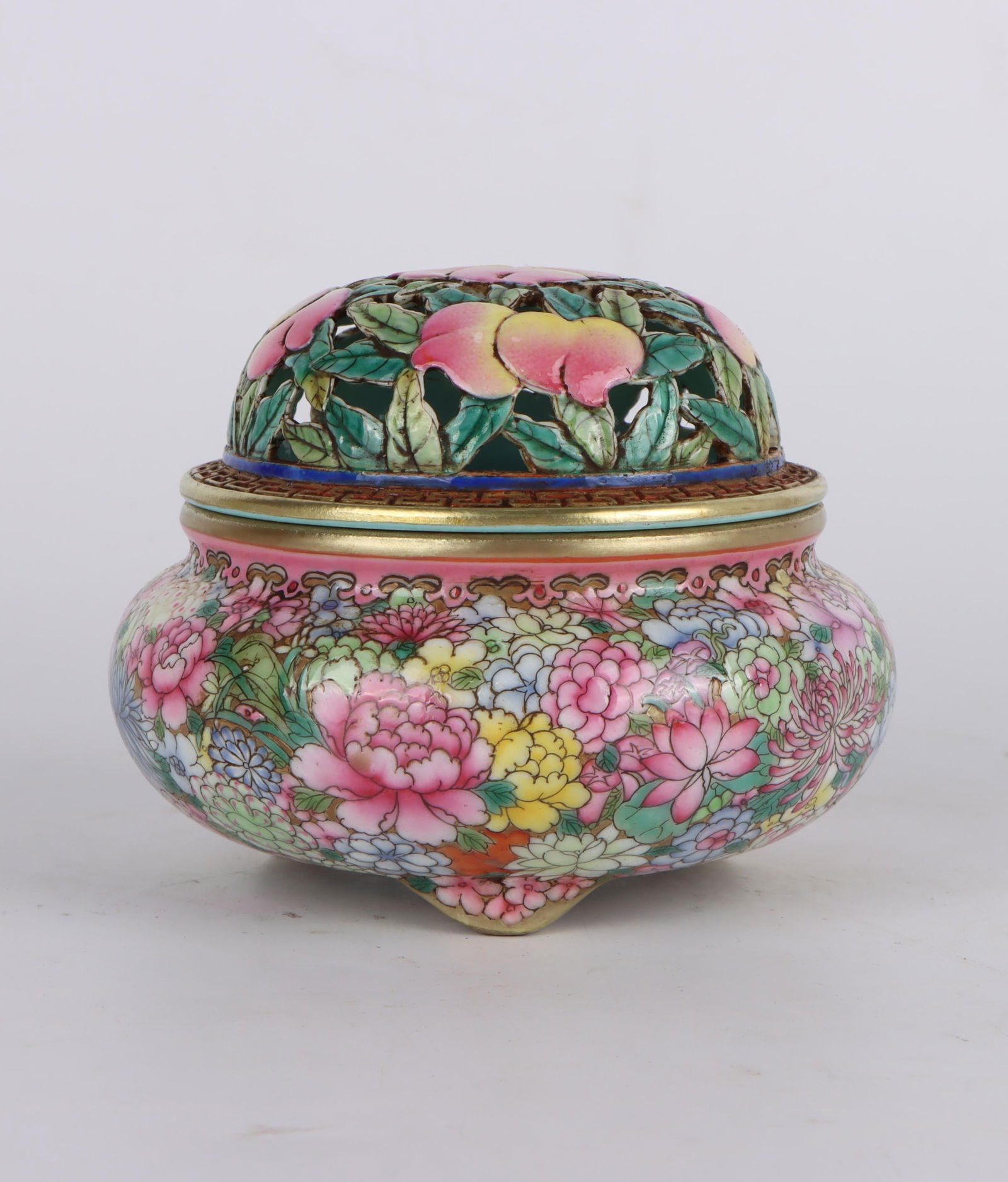 A GOLD-GROUND FAMILLE ROSE 'MILLEFLEURS' SMALL CENSER: A GOLD-GROUND FAMILLE ROSE 'MILLEFLEURS' SMALL CENSER Dimensions: Height: 7 cm (2.8 in.). All measurements are approximate. Azaya Art Gallery is delighted to showcase our meticulously curated Asian co
