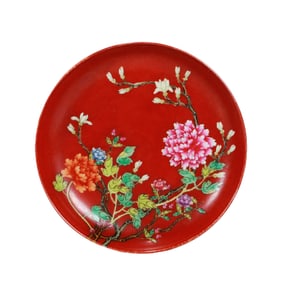 A RED-GROUND FAMILLE ROSE 'FLORAL' DISH
