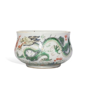 A WUCAI 'TWO DRAGONS CHASING PEARL' CENSER