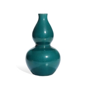 A -BLUE GLAZED GOURD-SHAPED VASE