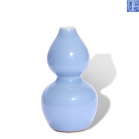 A SKY-BLUE GLAZED GOURD-SHAPED VASE
