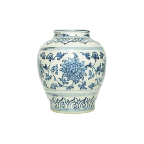 A BLUE AND WHITE 'RUYI CLOUDS AND INTERLOCKING FLOWERS' JAR