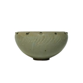 A YAOZHOU TYPE CELADON 'NIPPLE' BOWL