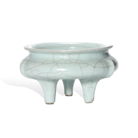 A GUAN-TYPE LI-FORM CENSER