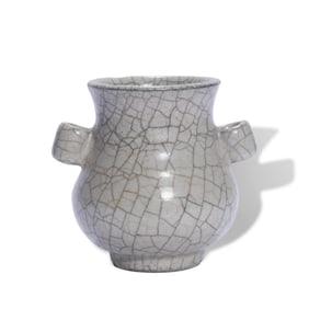A GE-TYPE VASE