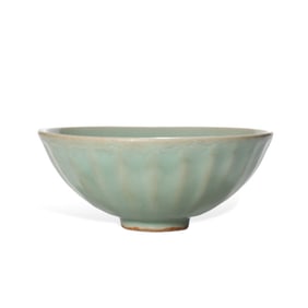 A LONGQUAN CELADON BOWL