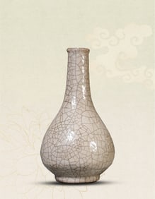 A GE-TYPE BULBOUS VASE