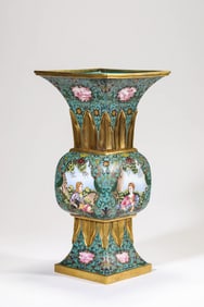 A PAINTED ENAMEL BEAKER VASE