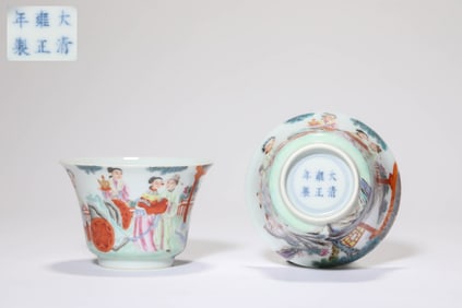 A PAIR OF FAMILLE-ROSE FIGURE SCENE CUPS