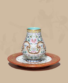 A YANGCAI 'PASSIONFLOWERS AND BATS WITH IMPERIAL POEM' JAR