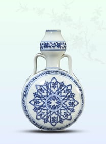 A BLUE AND WHITE GOURD-SHAPED MOONFLASK