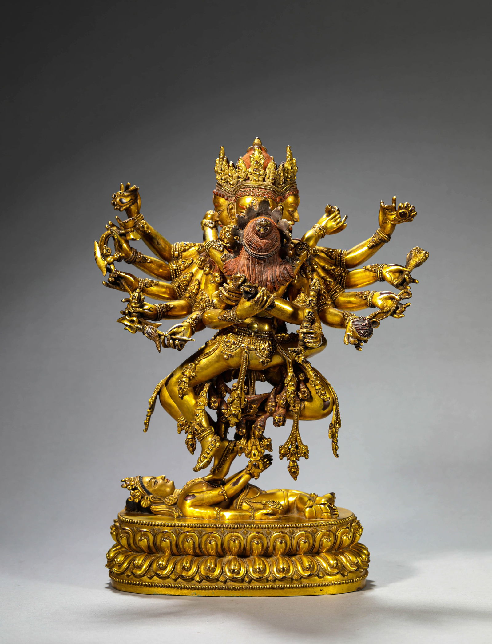 A TIBETAN ROYAL MONASTERY-STYLE CHAKRASAMVARA: A TIBETAN ROYAL MONASTERY-STYLE CHAKRASAMVARA Dimensions:Weight: 6400g. Length: 23.8cm (9.37in) x Width: 14.3cm (5.63in) x Height: 33cm (12.99in). All measurements are approximate. Azaya Art Gallery i