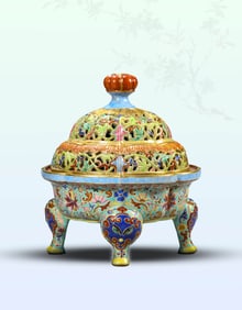 A FAMILLE-ROSE AND GILT 'INTERLOCKING LOTUS' CENSER