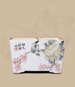 A QIANJIANGCAI 'BIRDS, FLOWERS, LANDSCAPE AND FIGURES' BRUSH WASHER