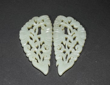 A PAIR OF JADE 'FLORAL' PENDANTS