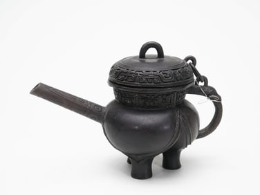 A BRONZE 'HE' RITUAL VESSEL