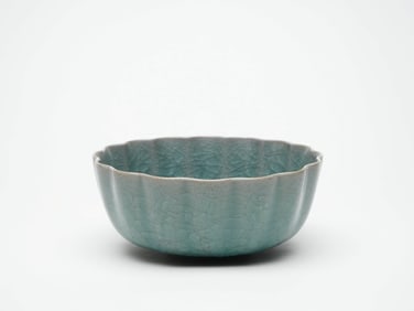 A GUAN-TYPE GLAZED LOBED WATER POT