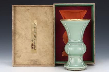 A LONGQUAN TYPE PALE-CELADON GLAZED VASE