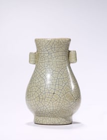 A GE-TYPE VASE