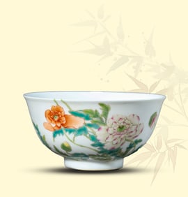 A FAMILLE-ROSE 'FLOWER' BOWL