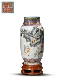 A FAMILLE-ROSE 'EIGHT IMMORTALS CROSSING THE SEA' LANTERN VASE