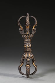 A TIBETAN IRON AND GOLD FIVE-PRONGED VAJRA