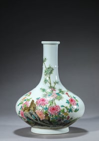 A FAMILLE-ROSE 'PEACE AND PROSPERITY' WATER-CHESTNUT VASE