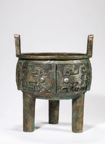 A BRONZE DING