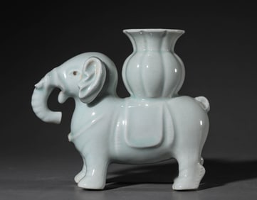 A HUTIAN-TYPE 'ELEPHANT' CANDLESTICK