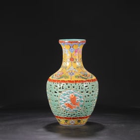 AN ENAMEL MEDALLION 'FISH' BAMBOO-BASKET SHAPED VASE