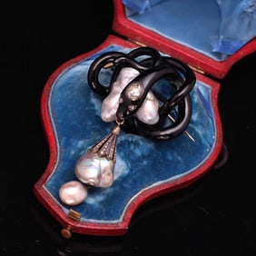 18K GOLD NATURAL PEARL SERPENT BROOCH, LARGE