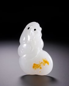 A WHITE JADE 'GOURD' PENDANT