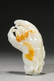 A JADE 'BUDDHA'S HAND'