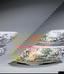 A FAMILLE ROSE 'DRAGON AND PHOENIX' WASHER